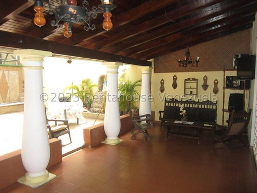Imagen 14 de 24 de Casa En Venta El Cafetal Caracas. En Calle Cerrada Con Vigilancia