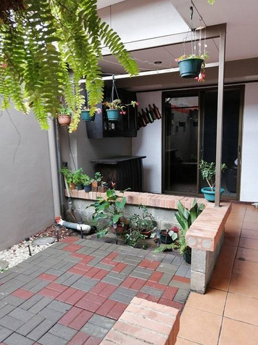 Imagen 12 de 13 de Venta Casa Grande 5 Habitaciones, 3 Baños,doble Uso De Suelo