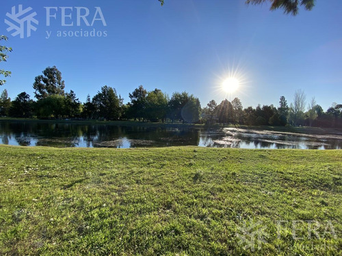 Imagen 4 de 9 de Venta De Terreno En Club Miralagos 1 (28313)