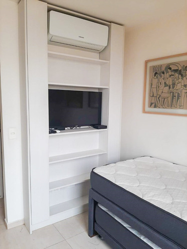 Amoblado Y Remodelado 2 Dorm. 2 Bñ. Metro Alcantara El Golf