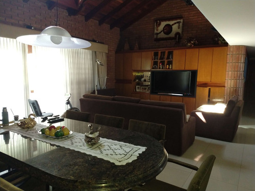 Imagen 8 de 26 de Tablada Park - Juan Batle Planas 2300 - Casa Cetegoria 5 Dormitorios, Garage Doble, Patio Grande Con Pileta