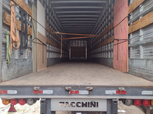 Imagem 4 de 9 de Carreta Baú 30 Pallets