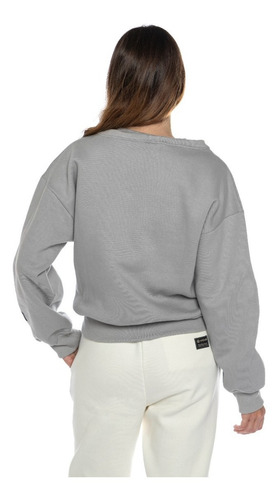Imagen 3 de 4 de Buzo Vicus Neck V Gris