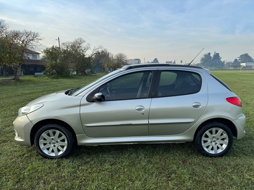 Peugeot 207 1.6 Feline 106cv