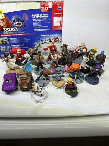 Disney Infinity Stitch, Yoda, Kylo Ren, Sombrero,boba Fett. 