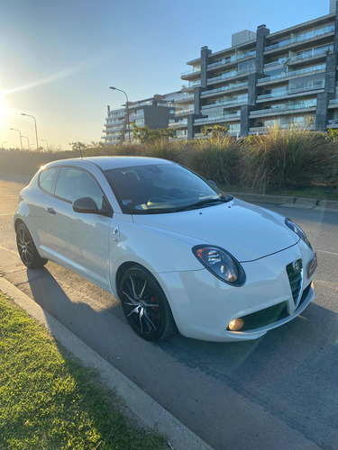 Imagen 5 de 23 de Alfa Romeo Mito 2015 1.4 Tbi Quadrifoglio Verde