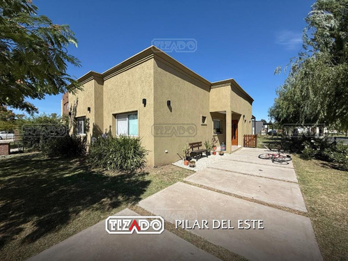 Casa En Venta En Santa Emilia, Pilar Del Este, Pilar