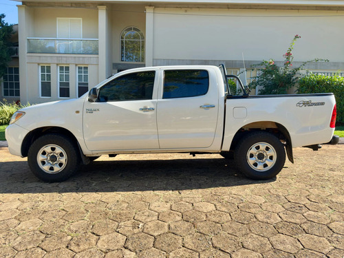 Toyota Hilux 2.5 Cab. Dupla 4x4 4p