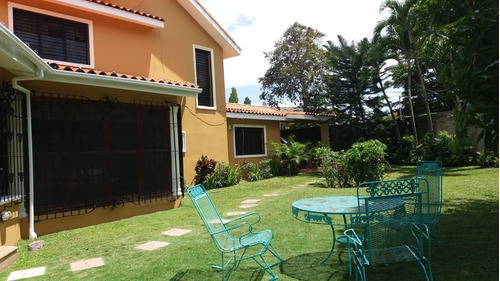 Venta Casa Tipo Villa Altos Arroyo Hondo Iii 4 Hab+amplio Pa