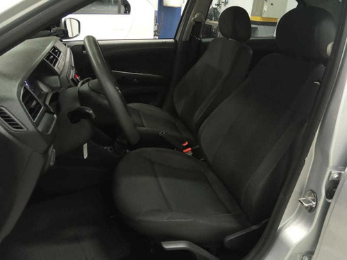 Volkswagen Voyage 1.6 Trend 8v Flex 4p Manual