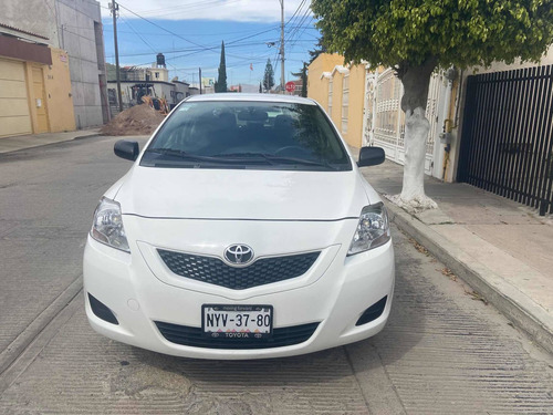 Toyota Yaris 1.5 Core Sedan Mt 2016