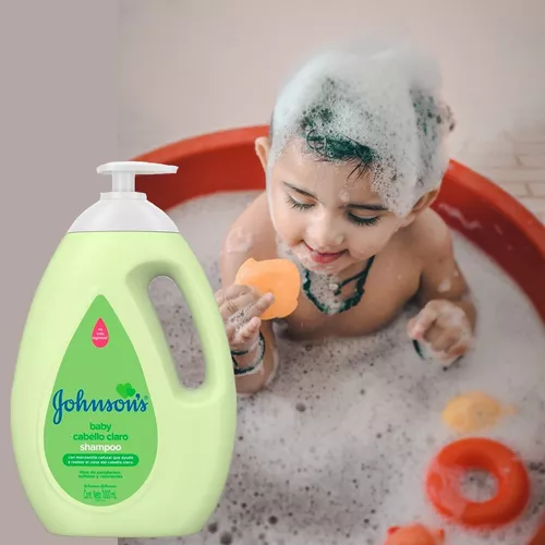 JOHNSON'S® Shampoo para cabello claro