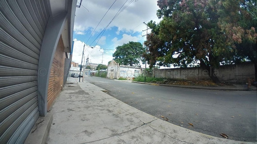 Imagen 13 de 14 de Leida Falcon Rentahouse Vende Terreno En Av Bolivar Valencia 22-429 Lf