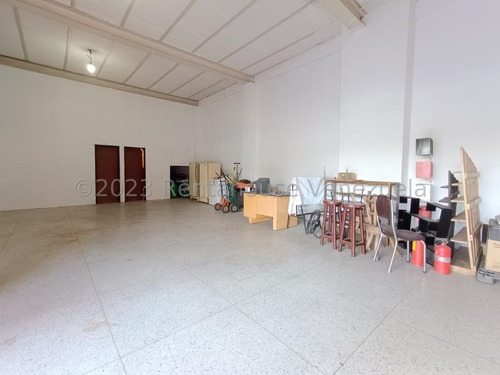 Local Comercial En Maracay En Complejo Privado De Galpones 25-16061 Holder
