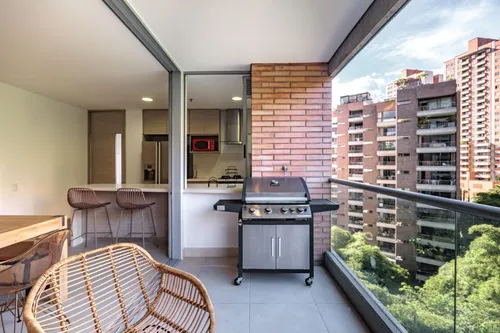 Apartamento En Arriendo En Provenza. Cod A15650