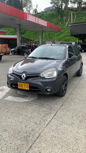 Renault CLIO STYLE Clio Style 1.2 mt modelo 2016