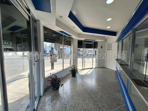 Local En Alquiler Calle 10 De Diciembre Maracay 25-15766 Jecg