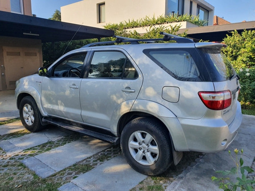 Imagen 3 de 15 de Toyota Sw4 2011 3.0 Srv Cuero I 171cv 4x4