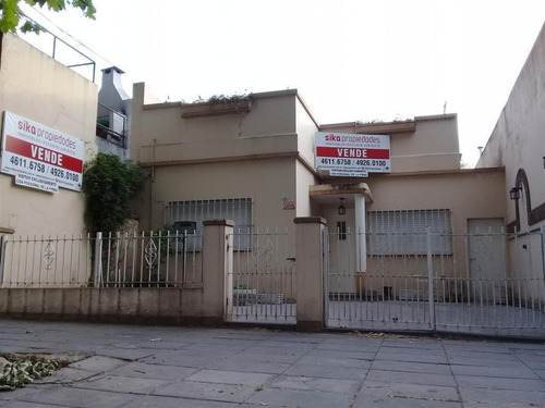 Imagen 1 de 15 de Muy Buena Casa En Villa Luro , 3 Ambientes