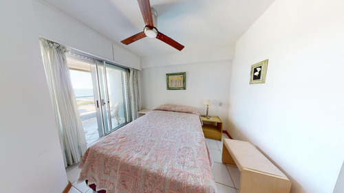 Imagen 14 de 26 de Apartamento - Punta Del Este. Venta. 3 Dormitorios. Vista Al Mar. Puerto Lobos