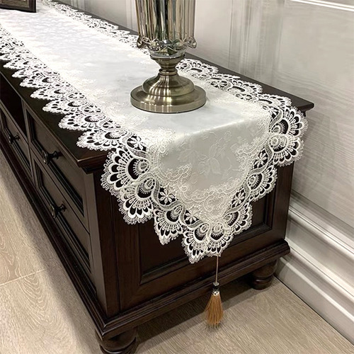 Mantel Con Tiras Triangulares, Camino De Mesa De Encaje