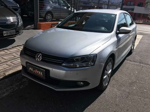 Volkswagen Jetta 2012 2.0 Comfortline Flex 4p Automática