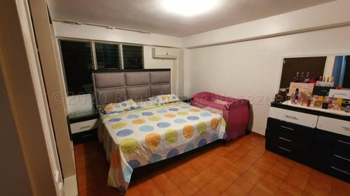 Imagen 2 de 11 de Elys Salamanca Vende Apartamento Macaracuay 0412-364-75-15 Código: 21-7972