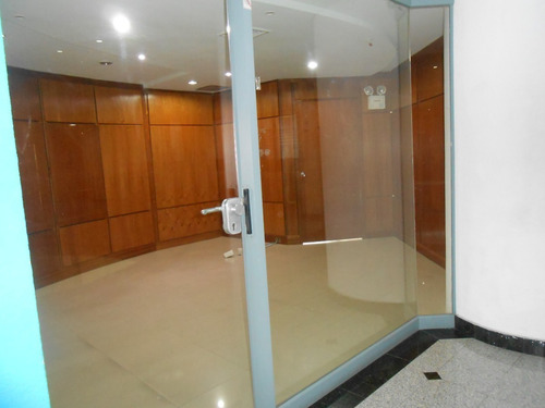 Imagen 3 de 8 de Se Alquila Oficina Precio De Oportunidad. Torre Inteligente, Excelente Ubicacion. Hg.