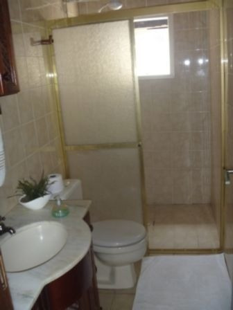 Casa Em Tristeza Com 3 Dormitórios - Mi13424