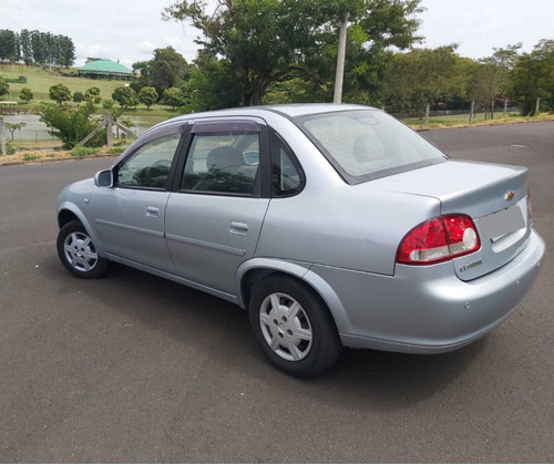 Chevrolet Corsa Classic 1.0 Life Flex Power 4p