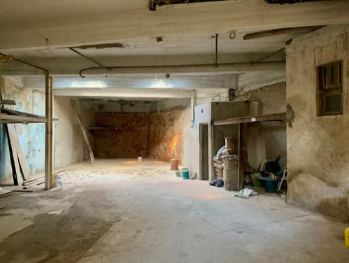 Galpon Sin Expensas En Venta De 180 M2 Libres En Barracas