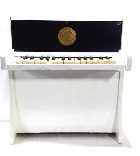 BRINQUEDO ANTIGO - Antigo e grande Piano infantil Cantiga 44 - Toda as  teclas