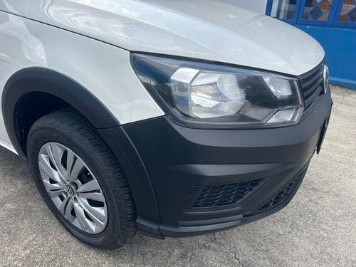 Volkswagen Saveiro 1.6 Robust Cab. Dupla Total Flex 2p marchas