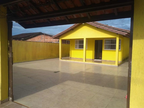 Casa Com 3 Quartos 2 Banheiros Terreno 10 X30