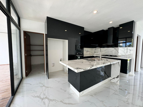 Casa En Venta Merida, Privada Soluna, Temozon Norte, Modelo Mira, Entrega Inmediata.
