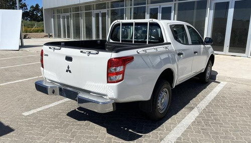 Mitsubishi L200 2.4 4x4 2.4 2019 0km