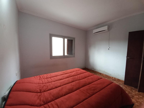 Imagen 9 de 27 de Casa 3 Dormitorios - Barrio El Carmen - Berisso-123 31 Y 32