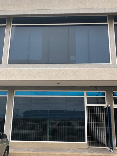 Imagen 1 de 6 de Alquiler Local Centro Empresarial Este Oeste