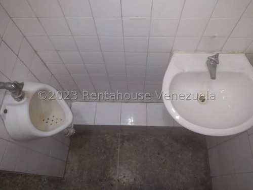 Imagen 19 de 30 de Local En Alquiler Barquisimeto Lara Rah. 23-20943 // Invierta Seguro Con Rentahouse //