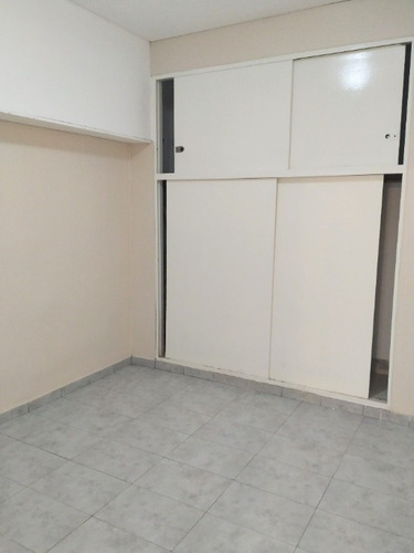 Imagen 7 de 9 de Departamento Tipo Casa En Venta En Lanus Oeste