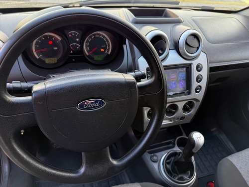 Ford Fiesta 1.6 MPI CLASS HATCH 8V FLEX 4P MANUAL