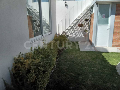 Casa En Venta - Metepec, Atlixco