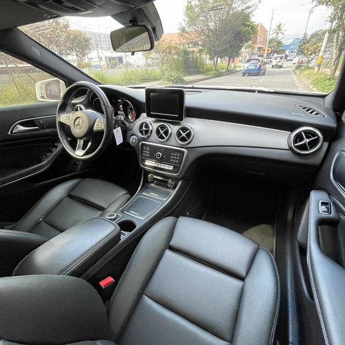 Imagen 11 de 11 de Mercedes-benz Clase Gla 2018 1.6 Urban
