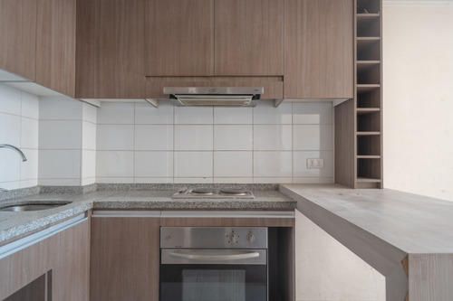 Imagen 1 de 30 de Departamento Con Excelente Conectividad En Santiago Centro