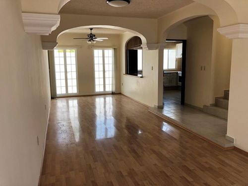 Imagen 2 de 17 de Casa En Renta En Querétaro Condominio Claustros De Santiago