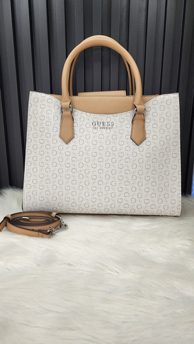 Bolsa Guess Sg888307 Nueva 100 % Original Con Etiqueta Beige Estampado Níquel Beige