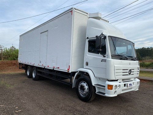 Imagem 2 de 14 de Mercedes-benz Mb 1720 6x2 2004 Truck Com Baú Furgão Seco