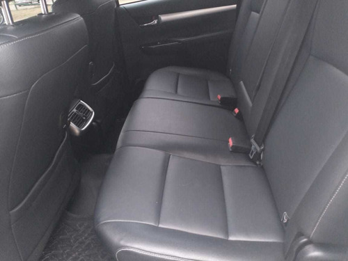 Toyota Hilux 2.8 Cd Srx 177cv 4x4 2016