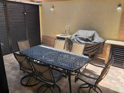 Imagen 3 de 8 de Townhouse En Venta En La Urbanización Prebo Valencia