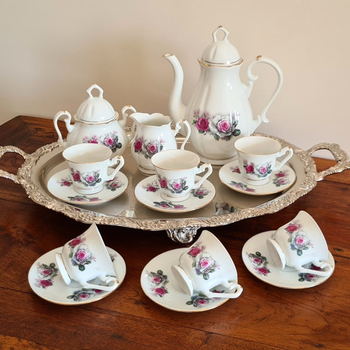 Juego De Café En Porcelana Vintage Decorada Con Rosas